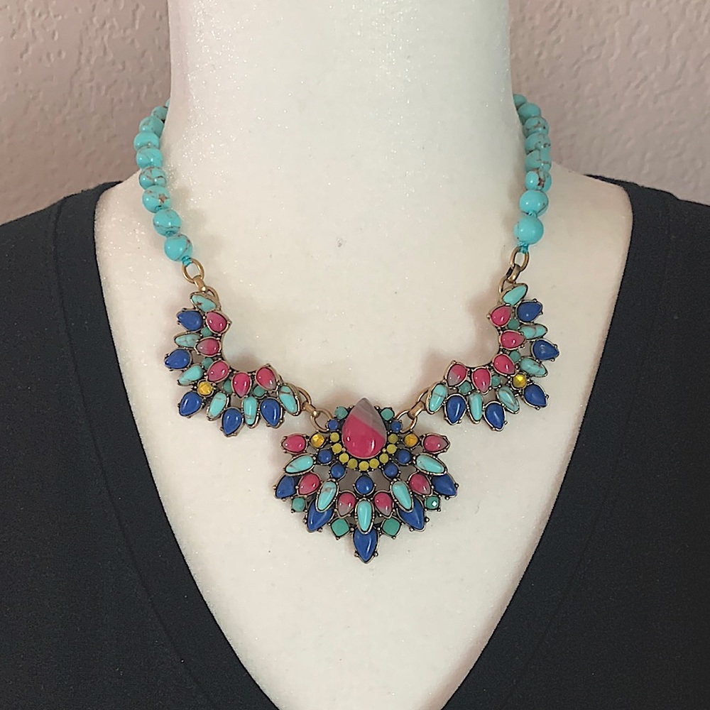 Chloe + Isabel colorful statement collar